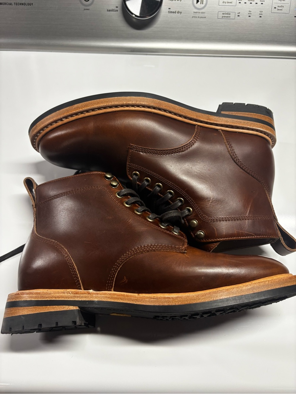 Taylor Stich Trench Boot - Picture 2 of 7